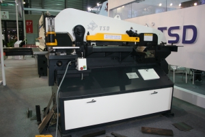 Q34Y-100�ϛ_���C